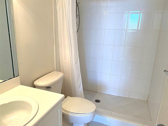 3rd image of 1453 N Treasure Dr #70