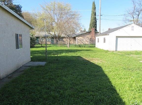 3rd image of 485 Broadway Ave