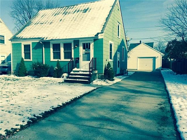 1st image of 311 Hawthorne St