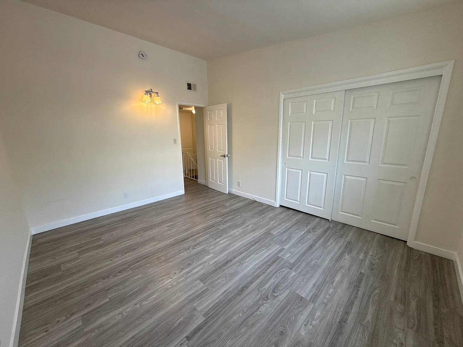 2 bed, 1.5 bath, 1350 sqft, $2,495 — Photo 4