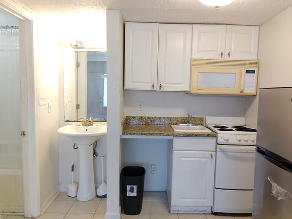 4th image of 2506 S Ocean Blvd #203