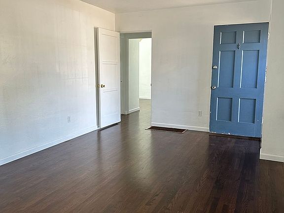 5th image of 4567 42nd St
