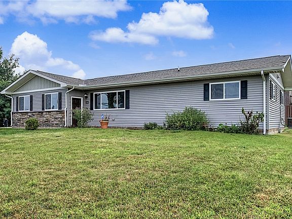 2nd image of 4149 Rosehill Dr