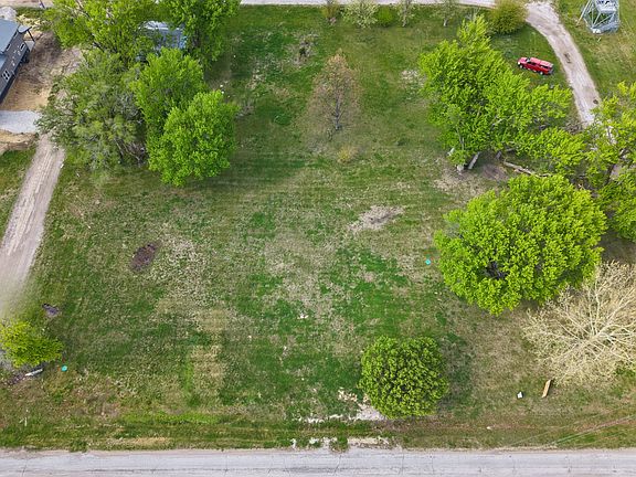 3rd image of 1103 Lincoln Ave