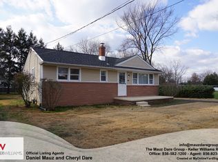 404 Yetta Dr, Blackwood, NJ 08012