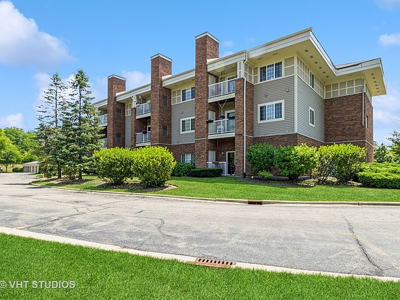 5th image of 801 N McLean Blvd APT 212