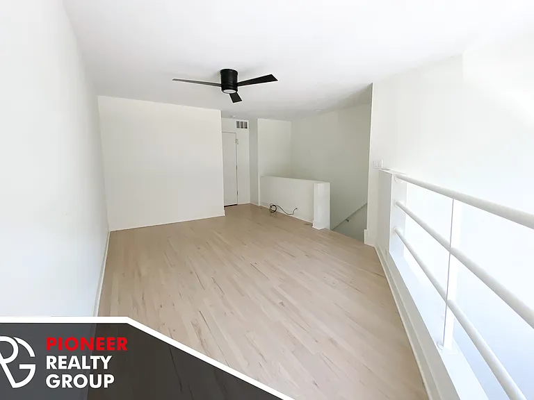 1014 W Grace St #3 — Photo 5