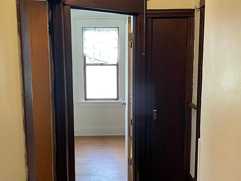 43 Harriet Ave — Photo 7