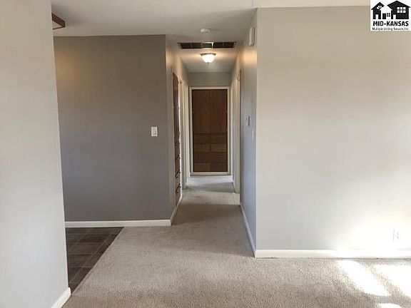 4th image of 1502 W 18th Ave