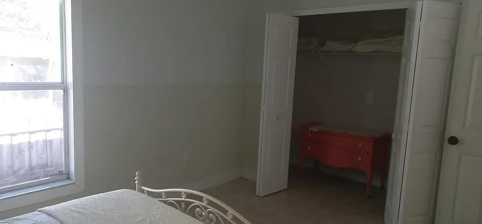3 bed, 1337 sqft, $860 — Photo 3