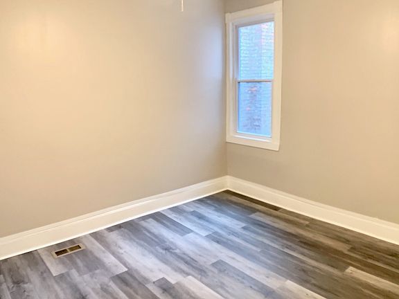 3rd image of 3102 Presbury St