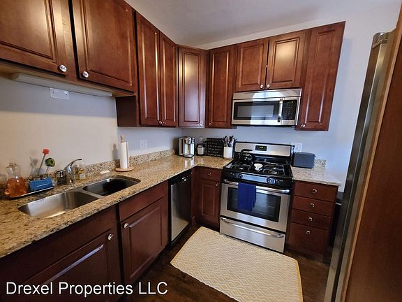 5th image of 2245 W Eastwood Ave APT 2
