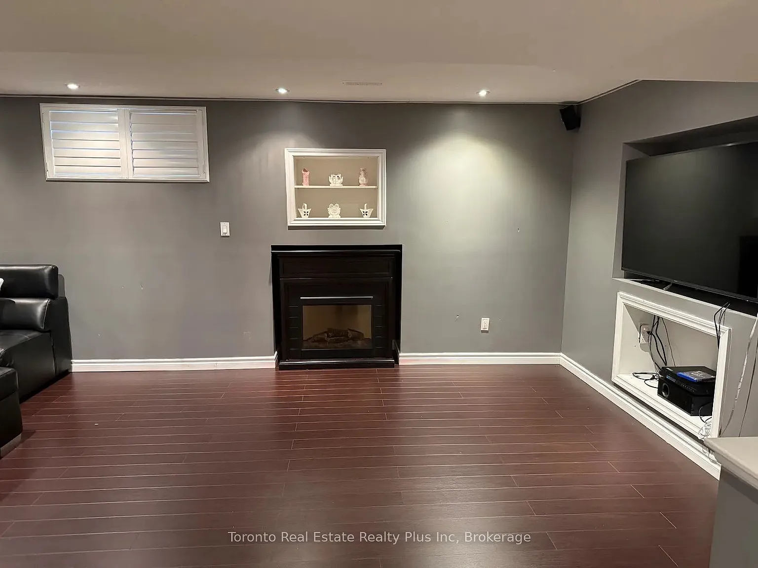 2 bed, $1,700 — Photo 2