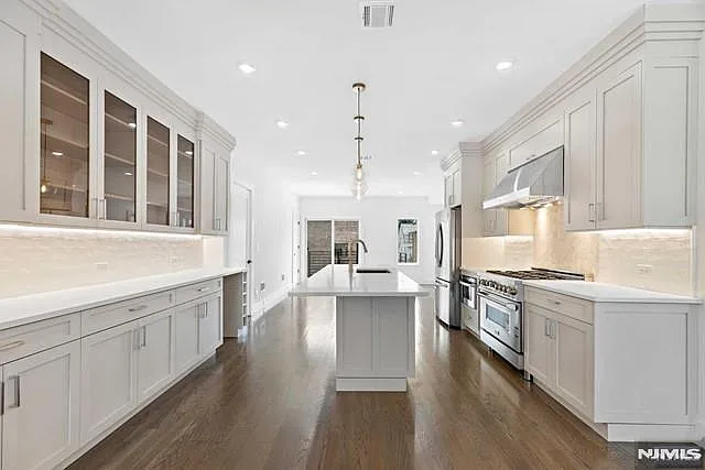 232A E Columbia Ave — Photo 4