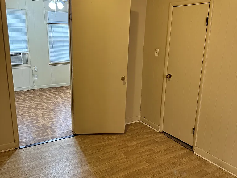 2134 N Norfolk Ave — Photo 7