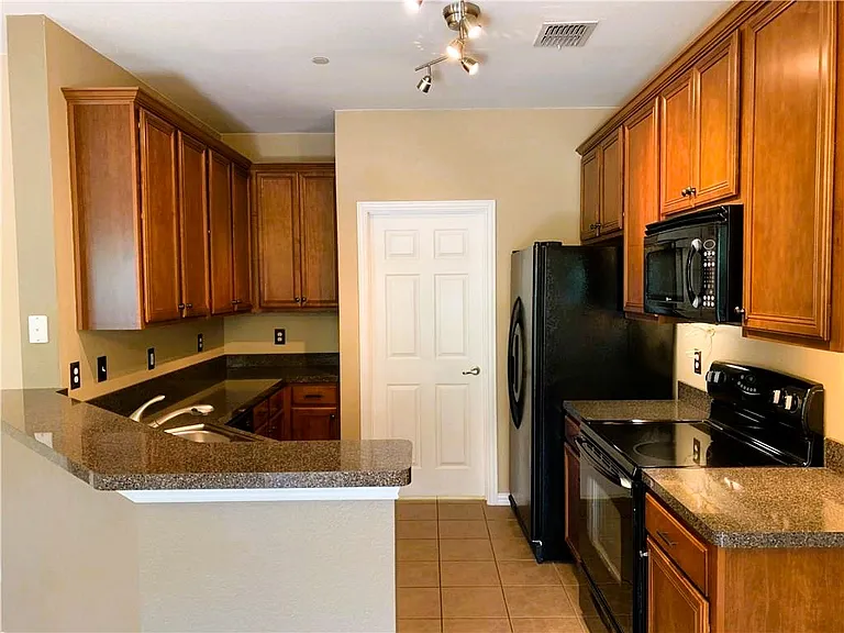 3448 Belladonna Dr — Photo 3