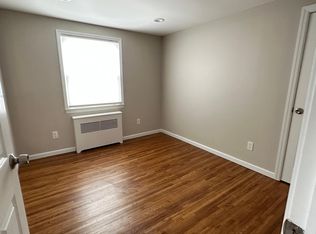 58 Alexander Ave, Hicksville, NY 11801