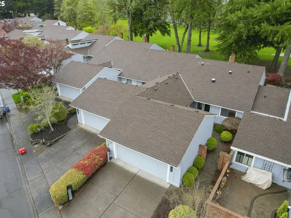 9485 SW Brentwood Pl, Tigard, OR 97224