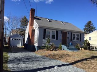16 Florence Ave, Newport, RI 02840