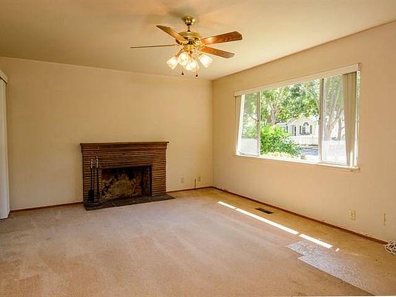3rd image of 772 Partridge Ave