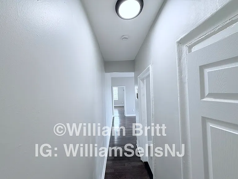 9 Bentley Ave #15 — Photo 13