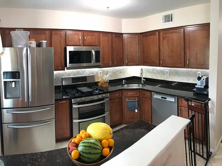 2501 Vroom Dr — Photo 9