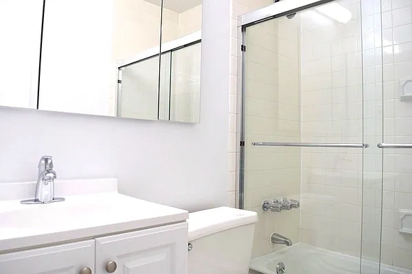 Rented by A Space Realty NY LLC | media 12