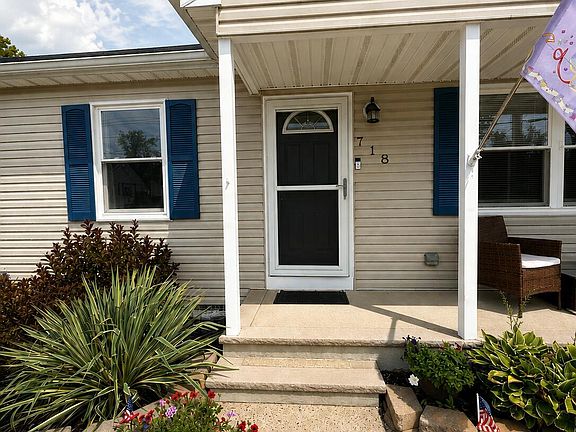 5th image of 718 Conifer Drive
