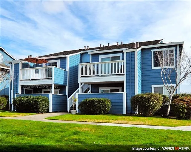 Mariner Village — Photo 4