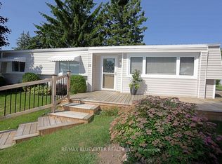 25 Maple Grove Ct E, South Huron, ON N0M 1T0