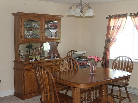 4th image of 1415 Landrush Way