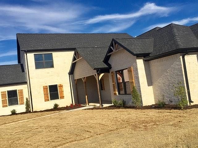 1st image of 2701 S Taylor Ct