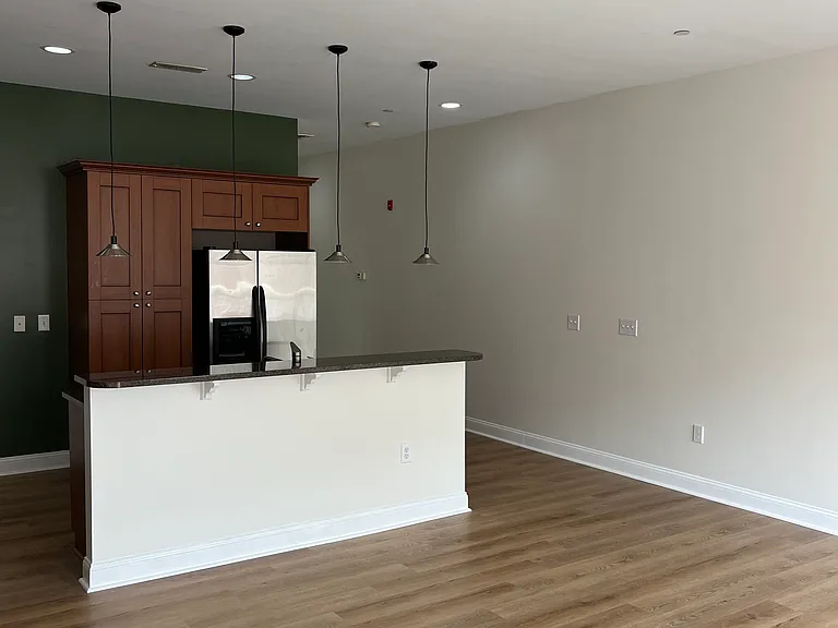 360 S Elm St #103 — Photo 5