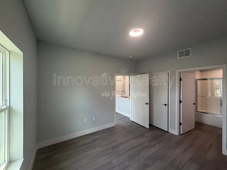 2240 Florida Dr #203 — Photo 14