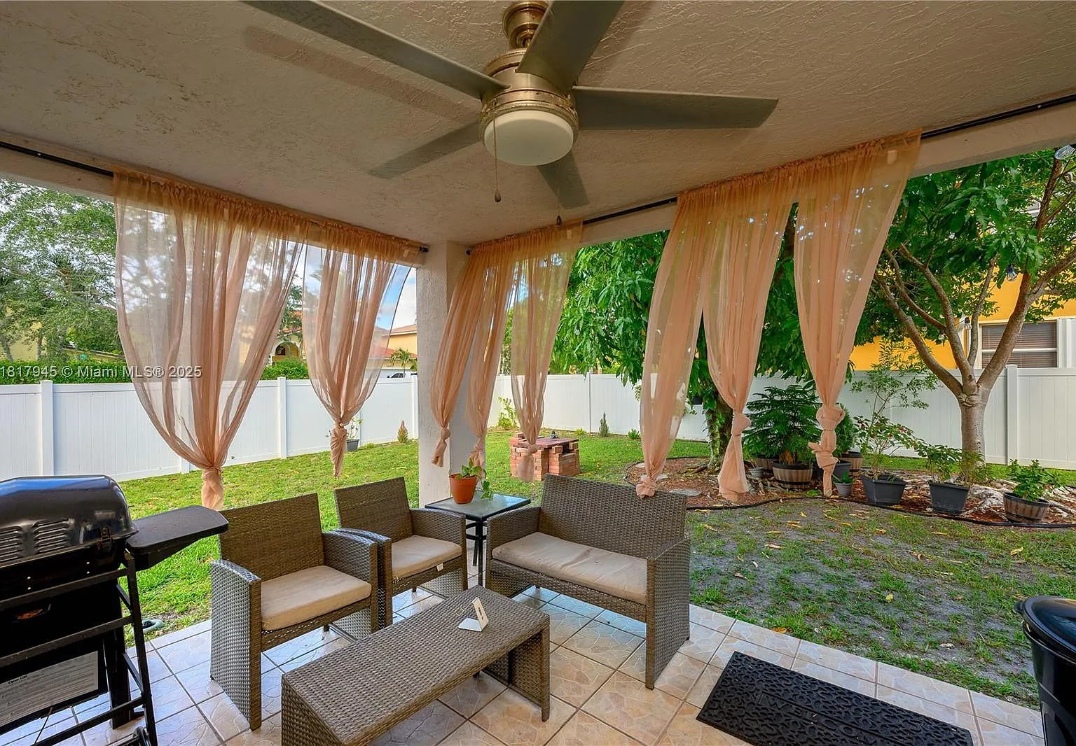 3 bed, 2037 sqft, $4,500 — Photo 4