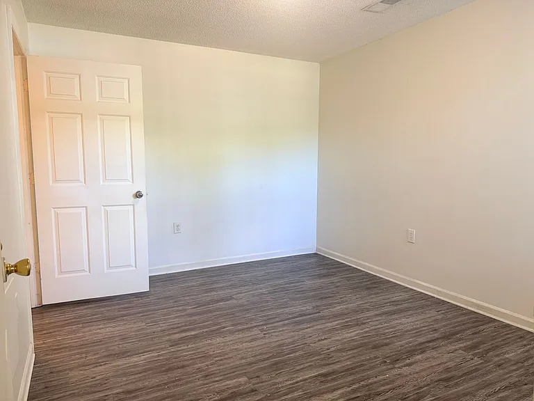 2031 Wolfmill Dr #103 — Photo 9