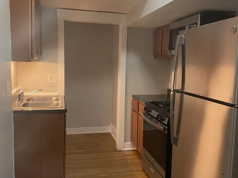 5256 W North Ave — Photo 10