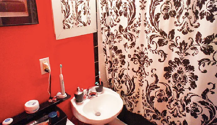 Rented by Performing Assets Corp | media 12