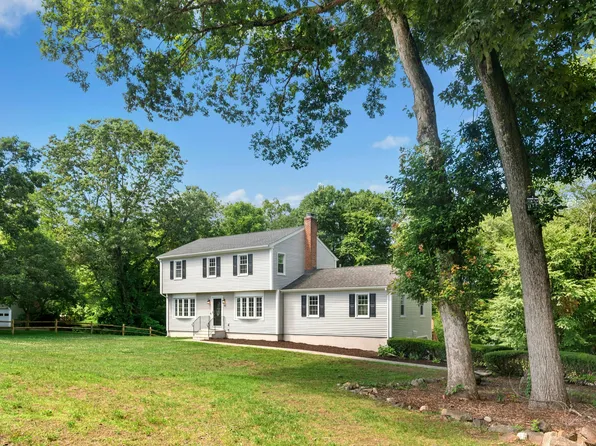 60 Oakwood Drive, Oxford, CT 06478