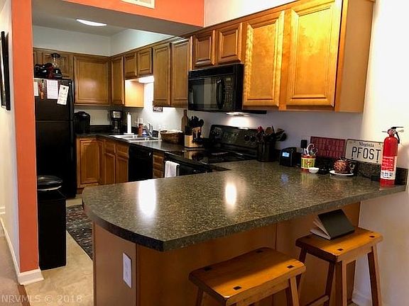 4th image of 1730 Liberty Ln APT 17