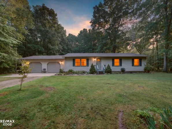 4883 Little Cedar Creek Dr, Attica, MI 48412
