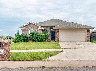 2281 Blue Jay Dr, Edmond, OK 73012