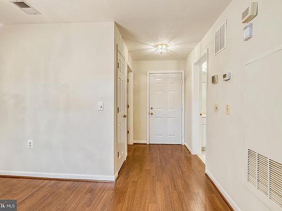 4th image of 15303 Diamond Cove Ter #8-I