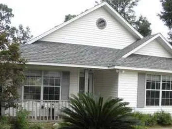 7240 Scenic Shores Dr, Milton, FL 32583