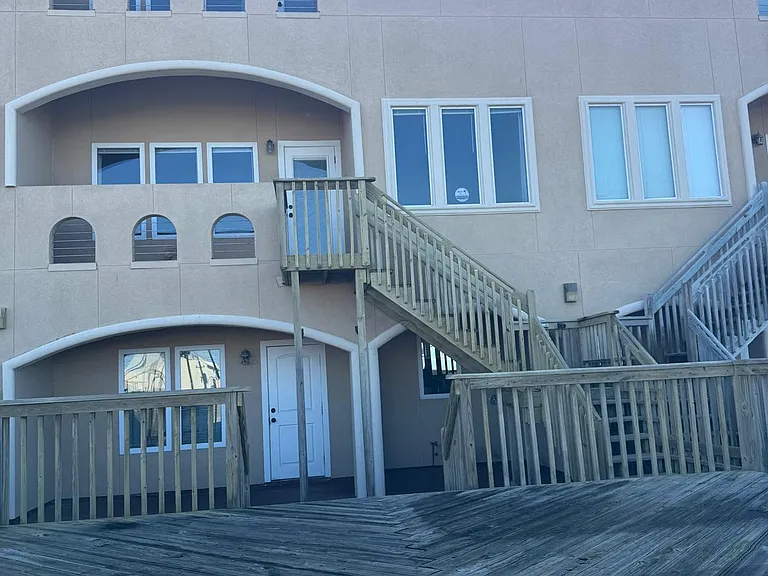 14334 Cruiser St #202 — Photo 32