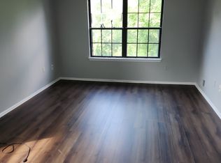 126 Crabapple Ln #126, Franklin Park, NJ 08823