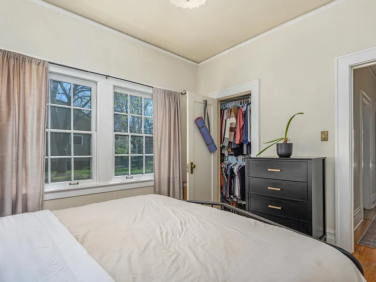 2323 W Regan Ave — Photo 19
