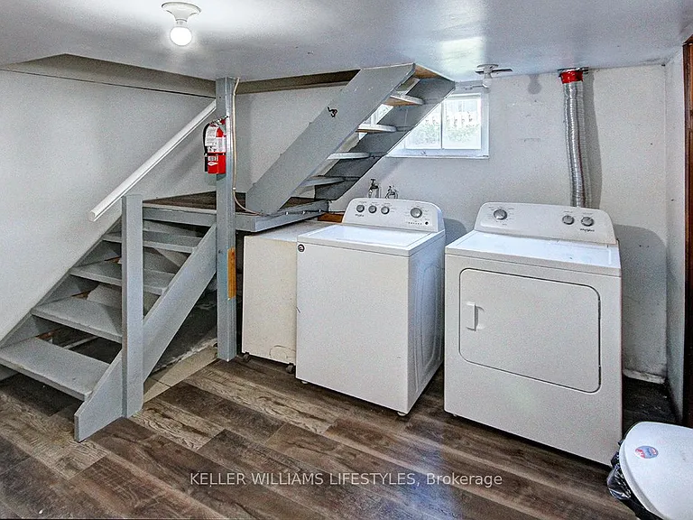 84 Wilson Ave #MAIN — Photo 25
