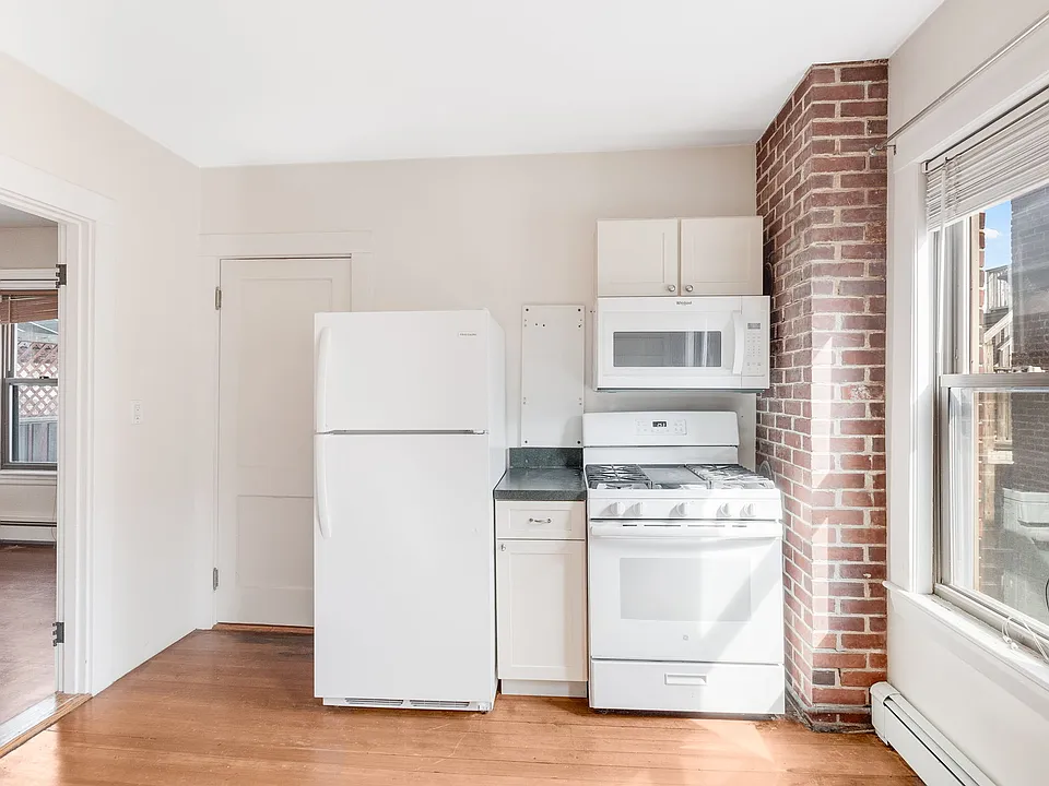 406 K St #3