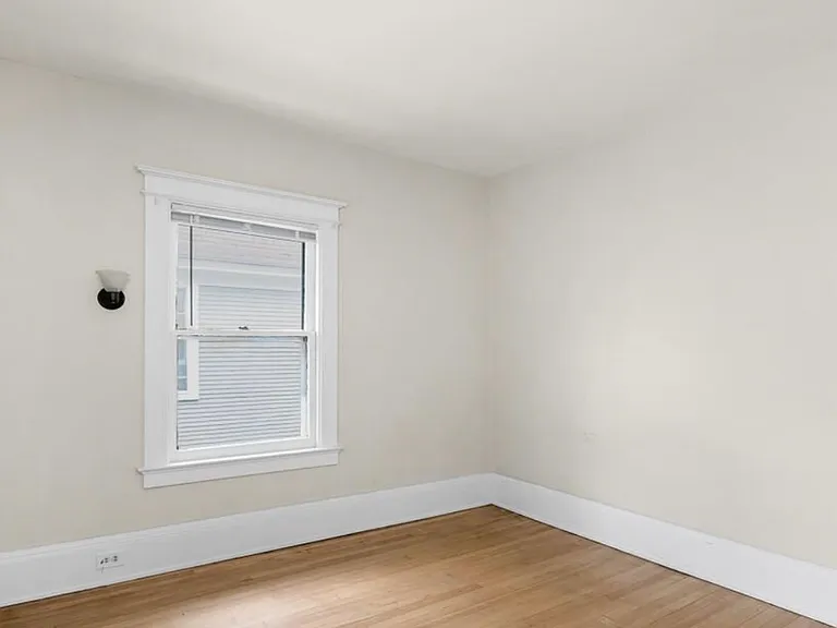 522 Paris Ave SE #2 — Photo 4